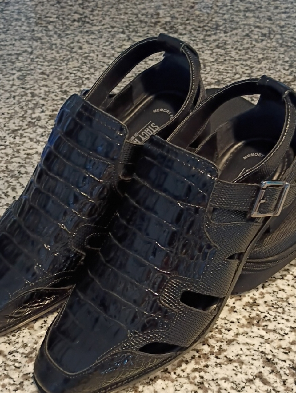 Men's Stacy Adams Sandals Size 10.5 Black Croc Print Leather Design Brand New